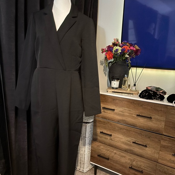 Express Black Jumpsuit - Picture 2 of 4